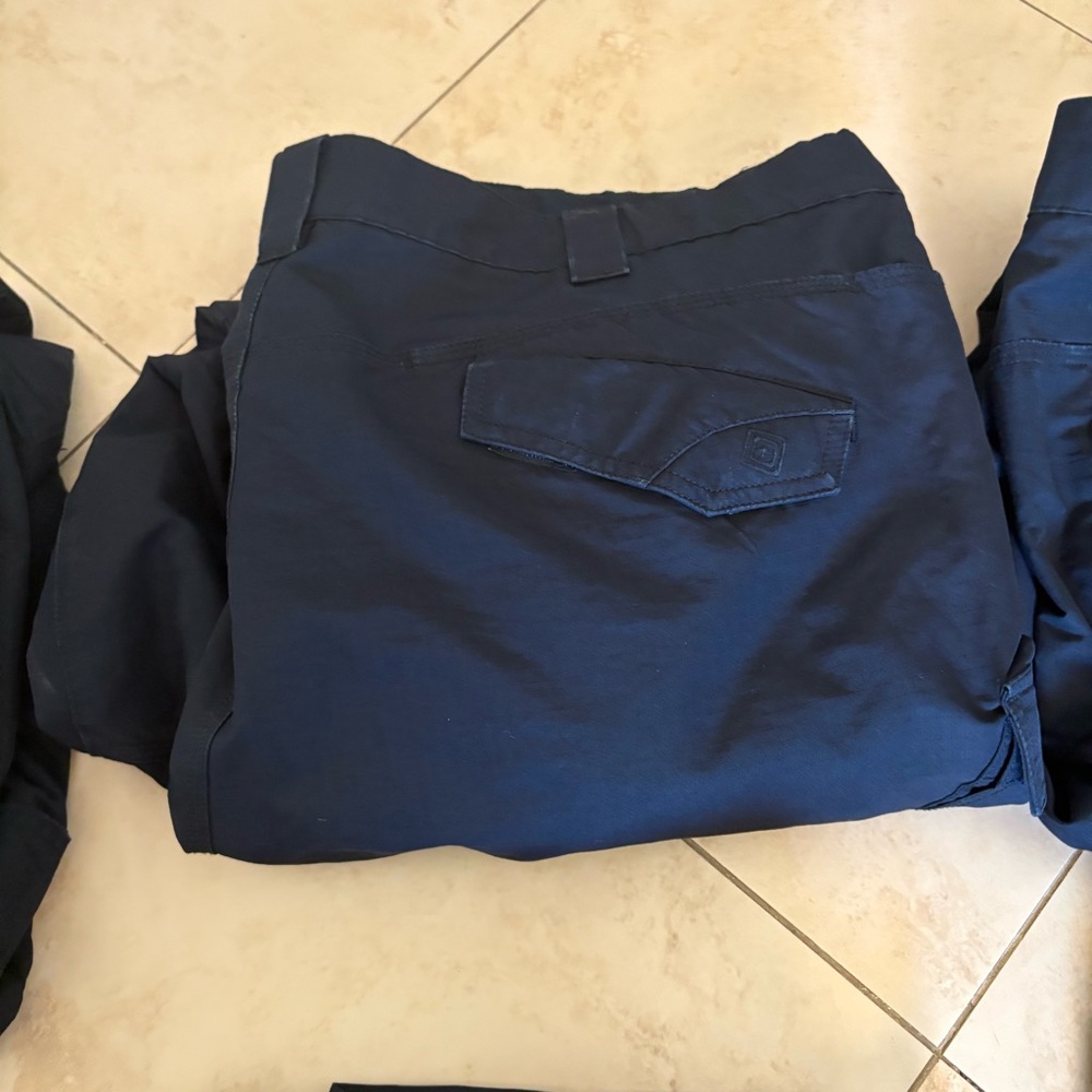 5.11 Tactical Size 50 LOT OF 6 mens Pants - Picture 8 of 15